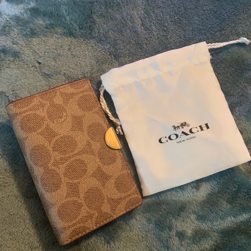 DREAMER CARD CASE IN COLORBLOCK SIGNATURE CANVAS
